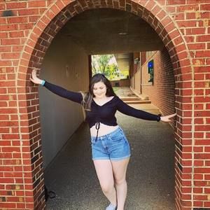 Meet your Posher, Megan